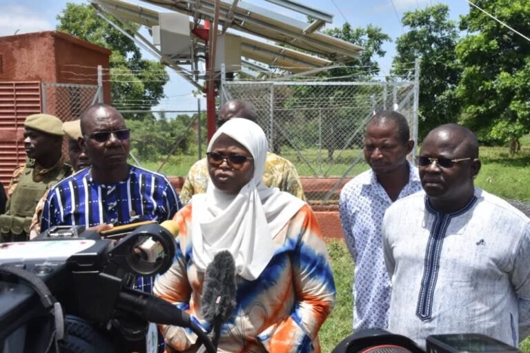Burkina Faso : Bientôt 750 zones dotées d’antennes de communication et connectées à Internet