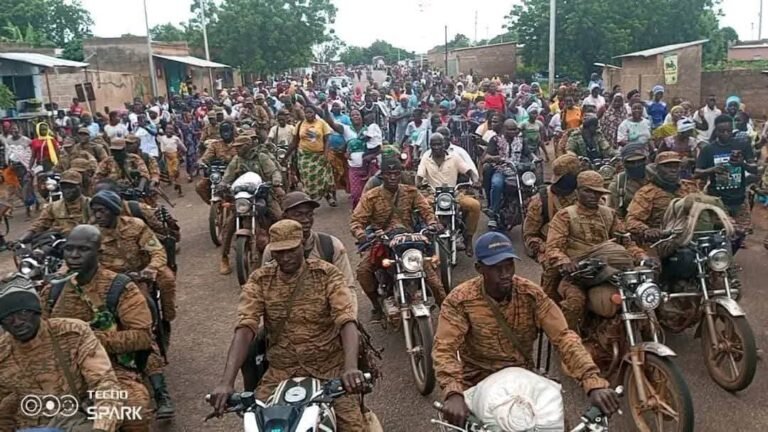 Burkina Faso / Sindou : un accueil chaleureux réservé à nos FDS et VDP de retour du front après plusieurs victoires
