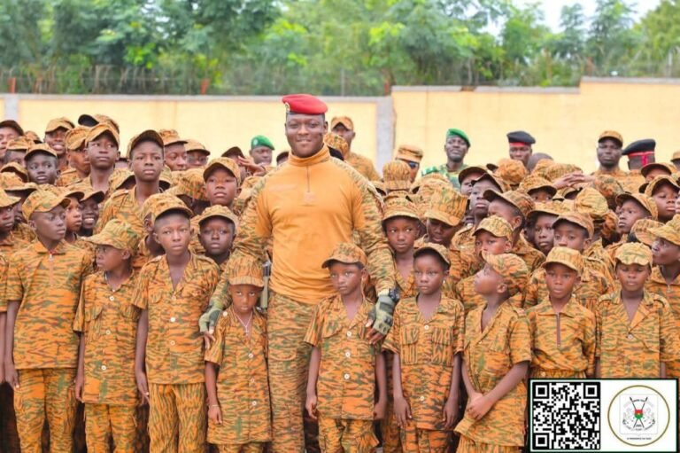 Burkina Faso : Le Capitaine Ibrahim TRAORÉ, garant d’une relève digne et patriote