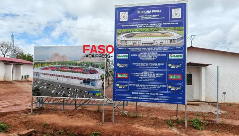 Bobo / Visite du chantier du stade de Léguéma : Un taux d’exécution de plus de 44 % pour un délai de 12 mois