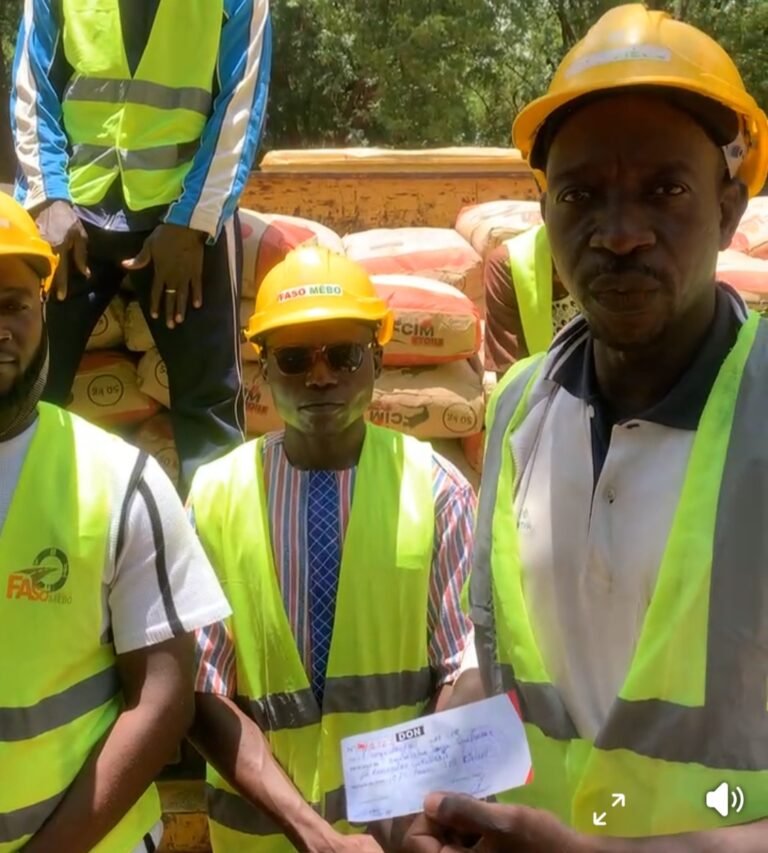 Faso Mêbo : Les ressortissants de Gorgadji offrent 7 tonnes de ciment pour soutenir la vision du Capitaine Ibrahim TRAORÉ