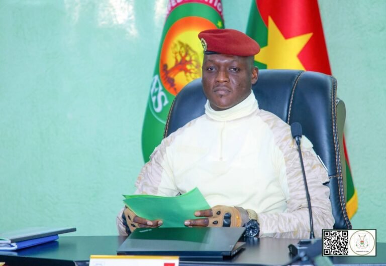 Burkina Faso: Quelle place pour les hommes politiques dans la révolution ? Le Capitaine TRAORÉ tranche