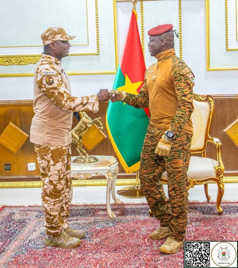 Burkina Faso : Le Président Ibrahim Traoré innove avec le premier Commissariat de Police Mobile en Afrique