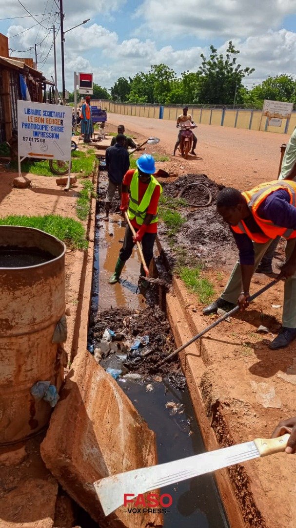 Du civisme au patriotisme : la population de Yako s’engage pour un cadre de vie sain