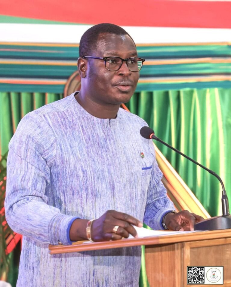 [#Burkina_Faso] Le ministre de la communication salue « l’authenticité » et « la sincérité » des discours du Capitaine Ibrahim TRAORÉ