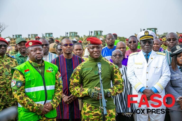 [#Burkina_Faso] Le Capitaine Ibrahim TRAORÉ lance le projet autoroutier Ouagadougou–Bobo-Dioulasso long de 332 km