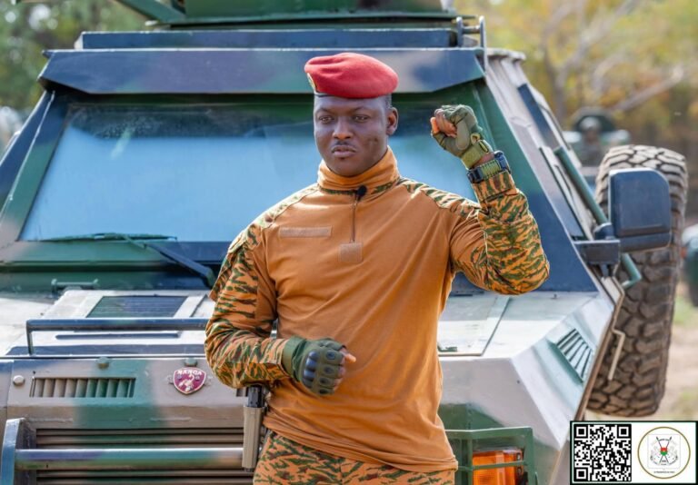 Adresse à la Nation du Président du Faso devant des blindés : Un symbole de souveraineté affichée et déterminée