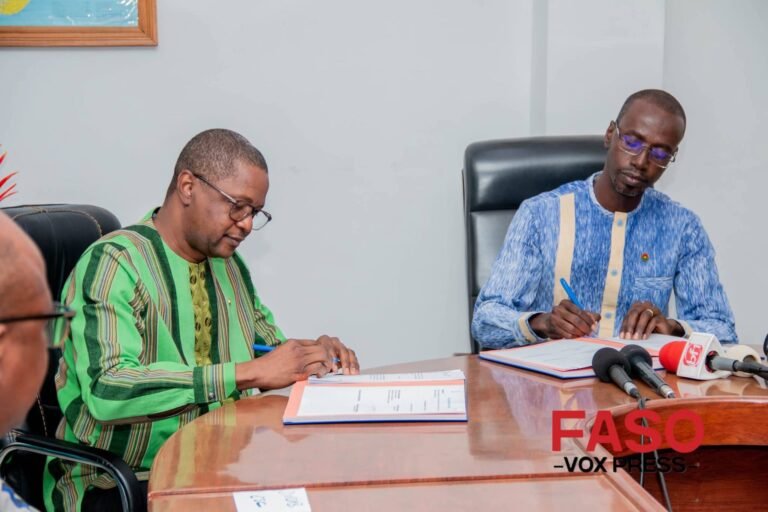 [#Burkina_Faso] Radio « Daandé Liptako » : une convention stratégique signée pour sa mise en onde à Ouagadougou sur fréquence 94.00 MHz