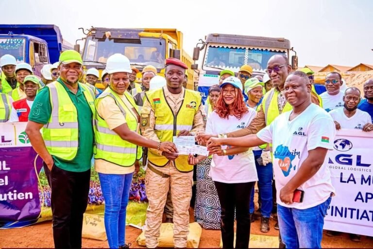 Bobo Dioulasso/Faso Mêbo : AGL et Sitarail offrent 300 tonnes de granite et 60 tonnes de ciment