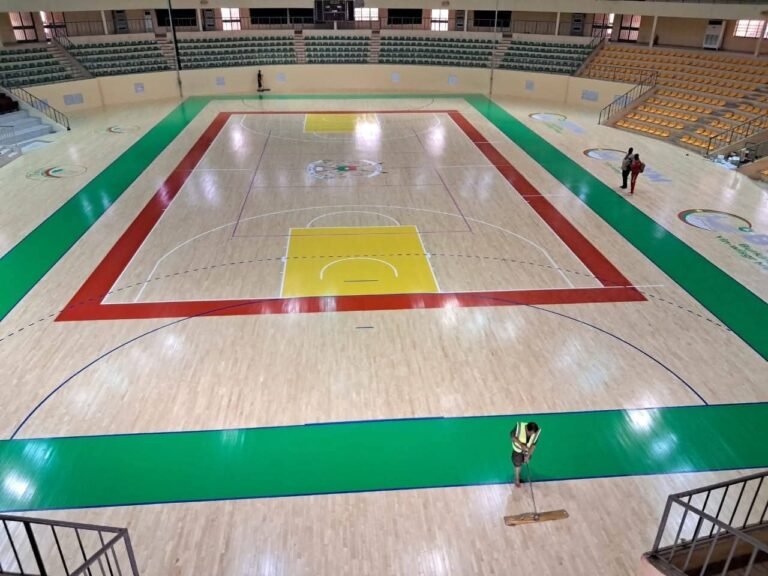Modernisation des infrastructures sportives : le Palais des Sports de Ouaga 2000 doté d’un parquet multisports de haut niveau