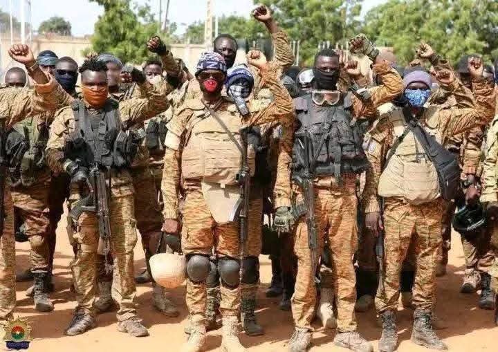 Échos du Front : Supériorité morale et tactique de l’armée burkinabè face aux terroristes
