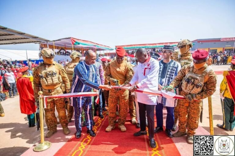 BurkinaFaso France: Regard croisé entre la gestion économique du Président Ibrahim TRAORÉ et celle de MACRON 
