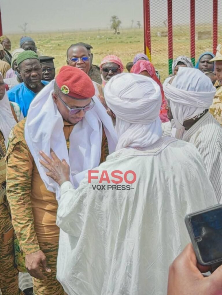 Burkina Faso: À Dori, le Turban du Sahel devient le nouveau symbole de l’union sacrée entre le peuple et ses dirigeants