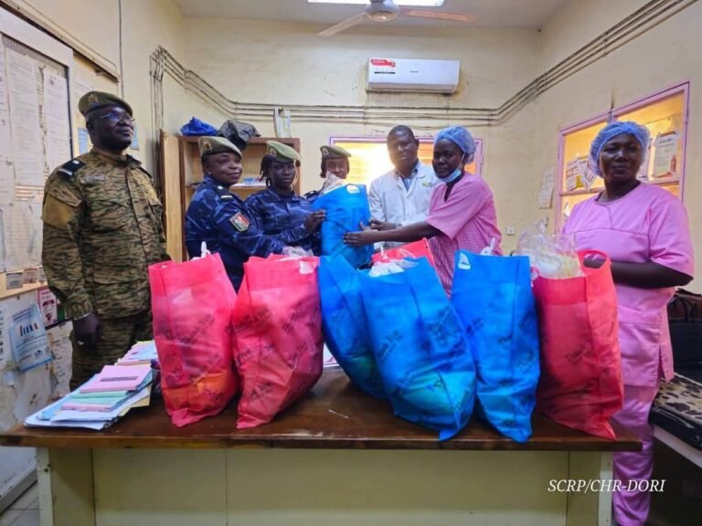 08 mars 2026 : les femmes de la 4e Légion de Gendarmerie de Dori célèbrent la Journée de la femme par un geste fort de solidarité au CHR