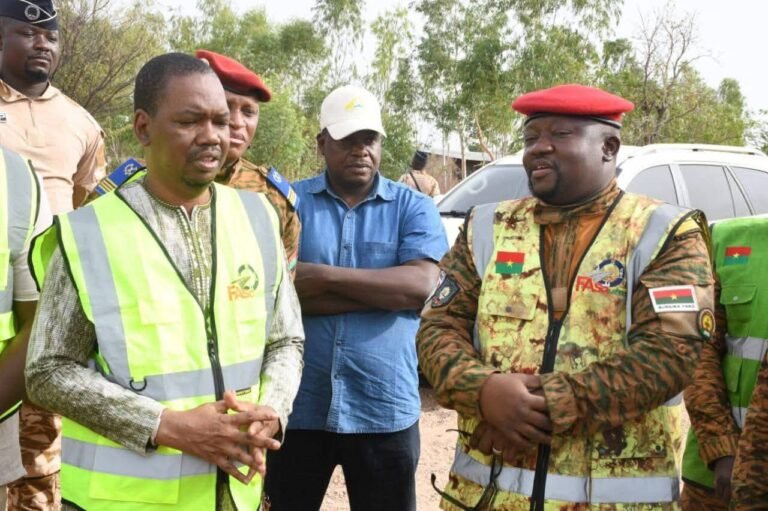 Gouvernance de terrain : le ministre de la Construction de la patrie, Mikaïlou SIDIBÉ au cœur de l’action pour une transformation concrète et durable