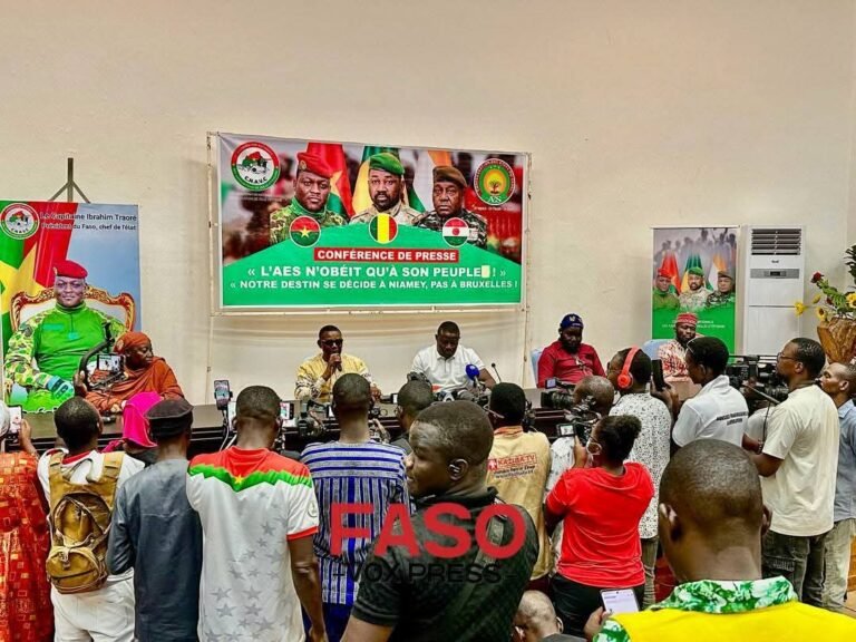 Soutien au peuple nigérien : la CNAVC appelle à une mobilisation nationale contre l’ingérence de l’Union européenne sur l’affaire Bazoum ce 28 mars