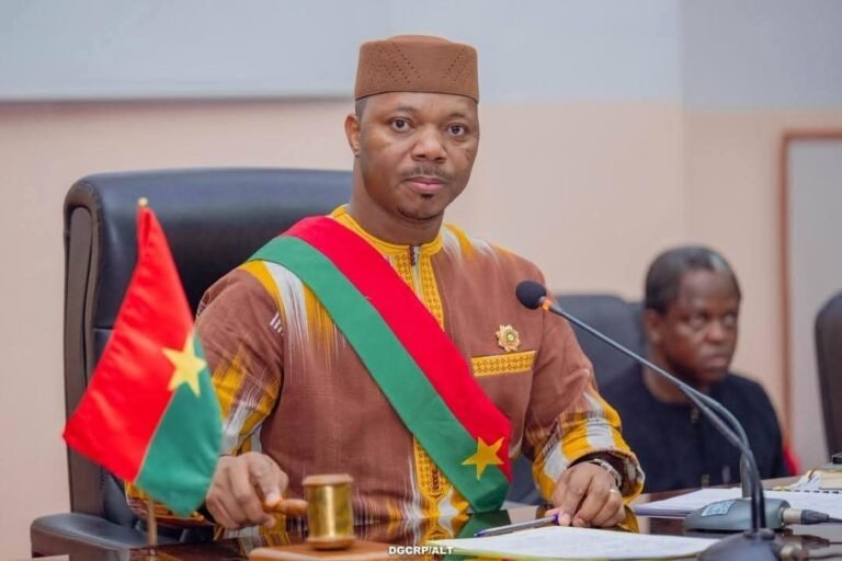 La Charte de la Transition devient Charte de la Révolution : cap sur la refondation et la souveraineté de l’État