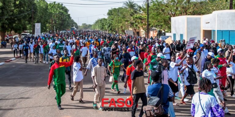 An 1 de la RPP: une marée humaine en marche à Ouagadougou pour la commémoration