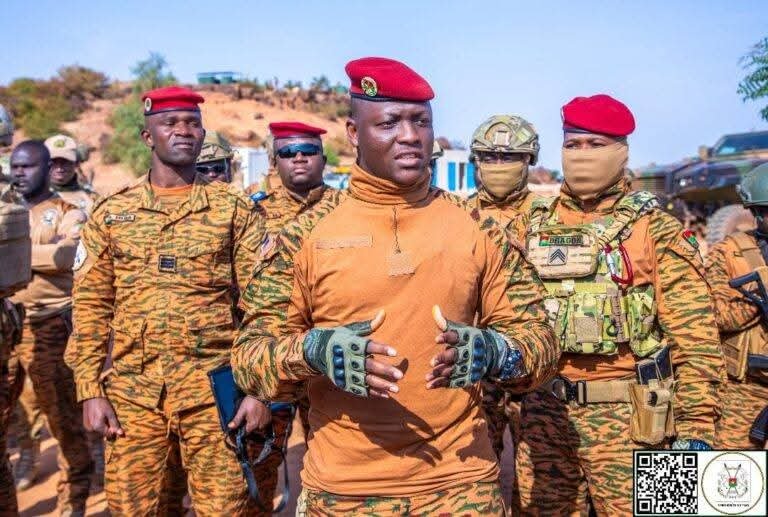 Burkina Faso: Les propos assumés et sans hypocrisie du Capitaine Ibrahim TRAORÉ à ADO et TALON face à la presse nationale et internationale