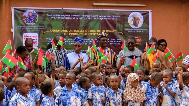 Burkina Faso/Éducation : l’État mobilise plus de 23 milliards de FCFA pour les cantines scolaires et les fournitures