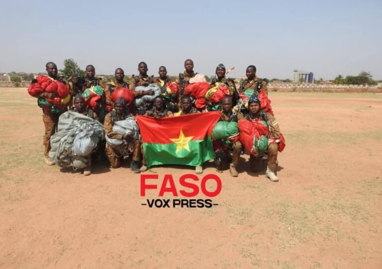 SNC 2026 : zoom sur les commandos parachutistes qui ont offert au public un saut spectaculaire