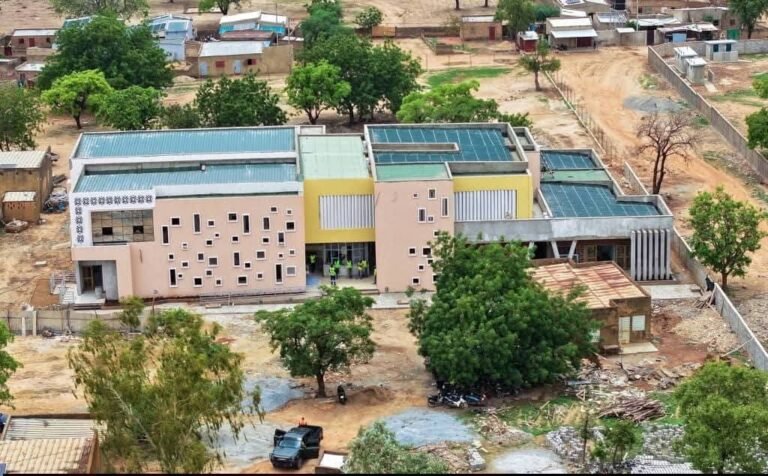 Burkina Faso: le projet de 55 centres médicaux communaux entre dans sa phase de concrétisation