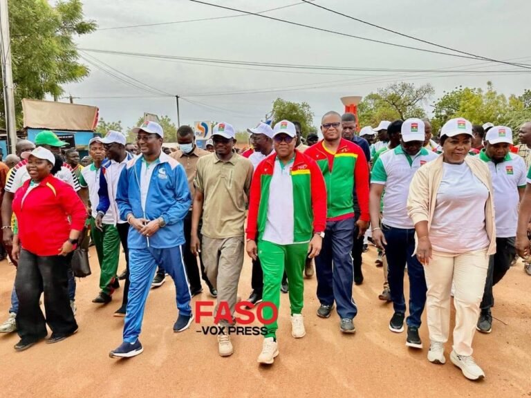 [#Burkina_Faso] Kaya/ Marche-meeting historique: des milliers de burkinabè unis derrière le Capitaine Ibrahim TRAORÉ pour une révolution souverraine