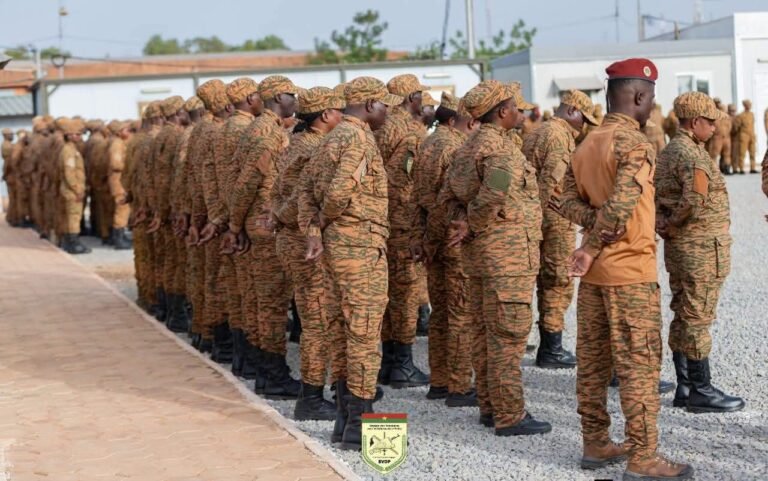 Burkina Faso: les agents publics engagés comme VDP désormais éligibles à des bonifications d’échelons et primes de rendement