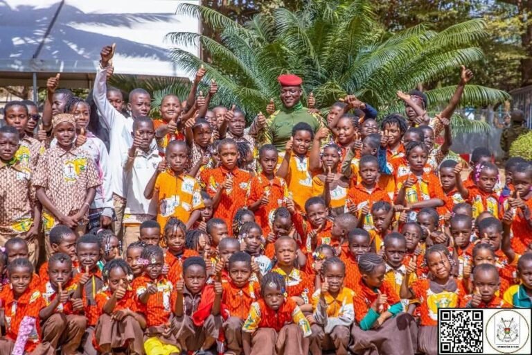 Burkina Faso: 115,9 milliards de FCFA pour construire 20 complexes scolaires, 400 blocs de salles de classe et 40 centres d&rsquo;éveil préscolaire 