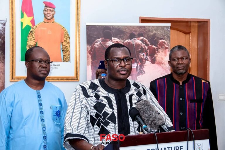 [#Burkina_Faso] Évaluation des contrats d’objectifs 2026 : le ministère en charge de la Communication réalise un taux d’exécution de 53,29 % à mi-parcours