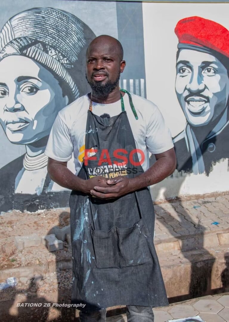 [#Burkina_Faso] Quand le pinceau devient une arme : À Ouagadougou, les «VDP de la peinture » réveillent la mémoire panafricaine