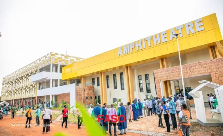 Burkina Faso/ Enseignement supérieur : un complexe pédagogique dont un amphithéâtre de 500 places pour renforcer la qualité de la formation
