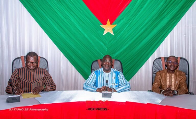 Burkina Faso/Guerre informationnelle : l’importance de la mise en place d’une stratégie commune de communication de l’AES au cœur d’un Forum