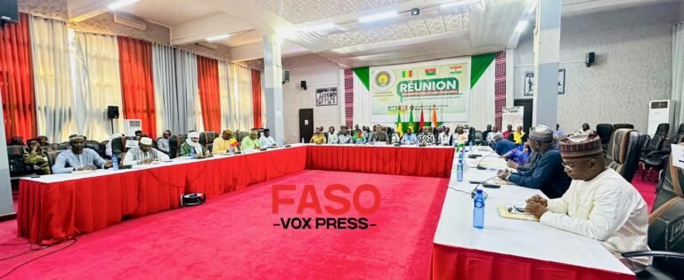 Burkina Faso/ Coopération régionale : l&rsquo;AES en diplomatie unique pour des négociations avec la CEDEAO dans le strict respect de ses intérêts